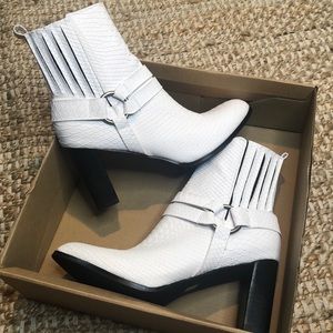 😍NWOT! Coconuts by Matisse Breakaway Bootie Sz 10